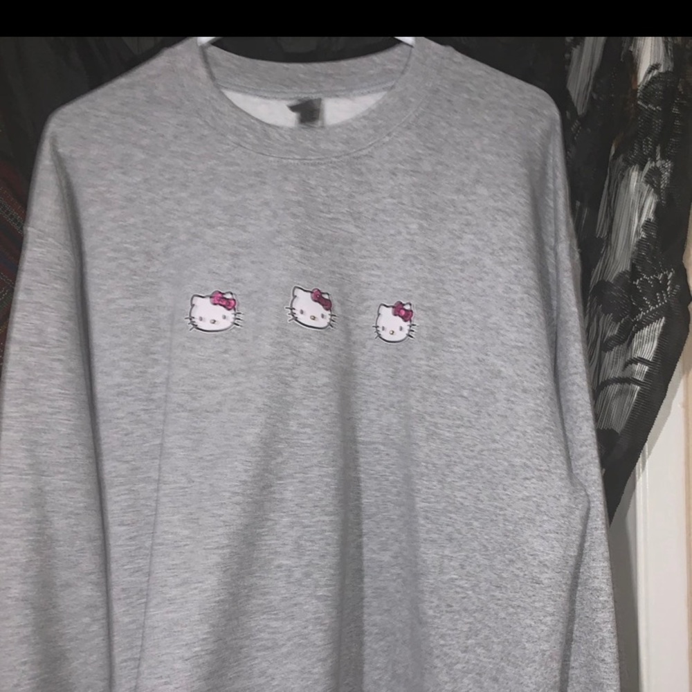 Hello kitty crew neck sweat shirt